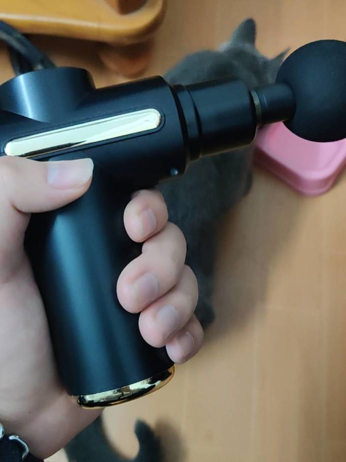 汤姆森运动护具筋膜枪评测 专业护具品牌如何打造高效恢复工具